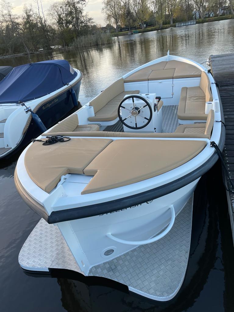 Steelfish 670 vaarklaar 60pk Honda