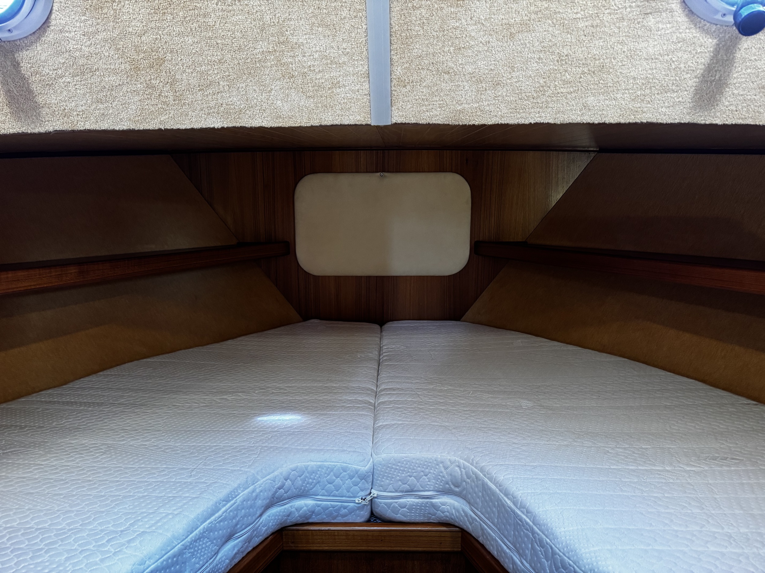 Aquanaut Drifter Trawler 1250 AK