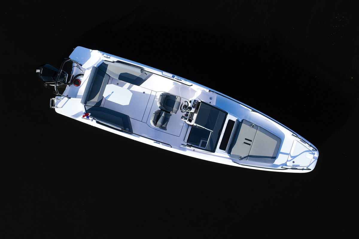 Axopar 25 Cross Bow
