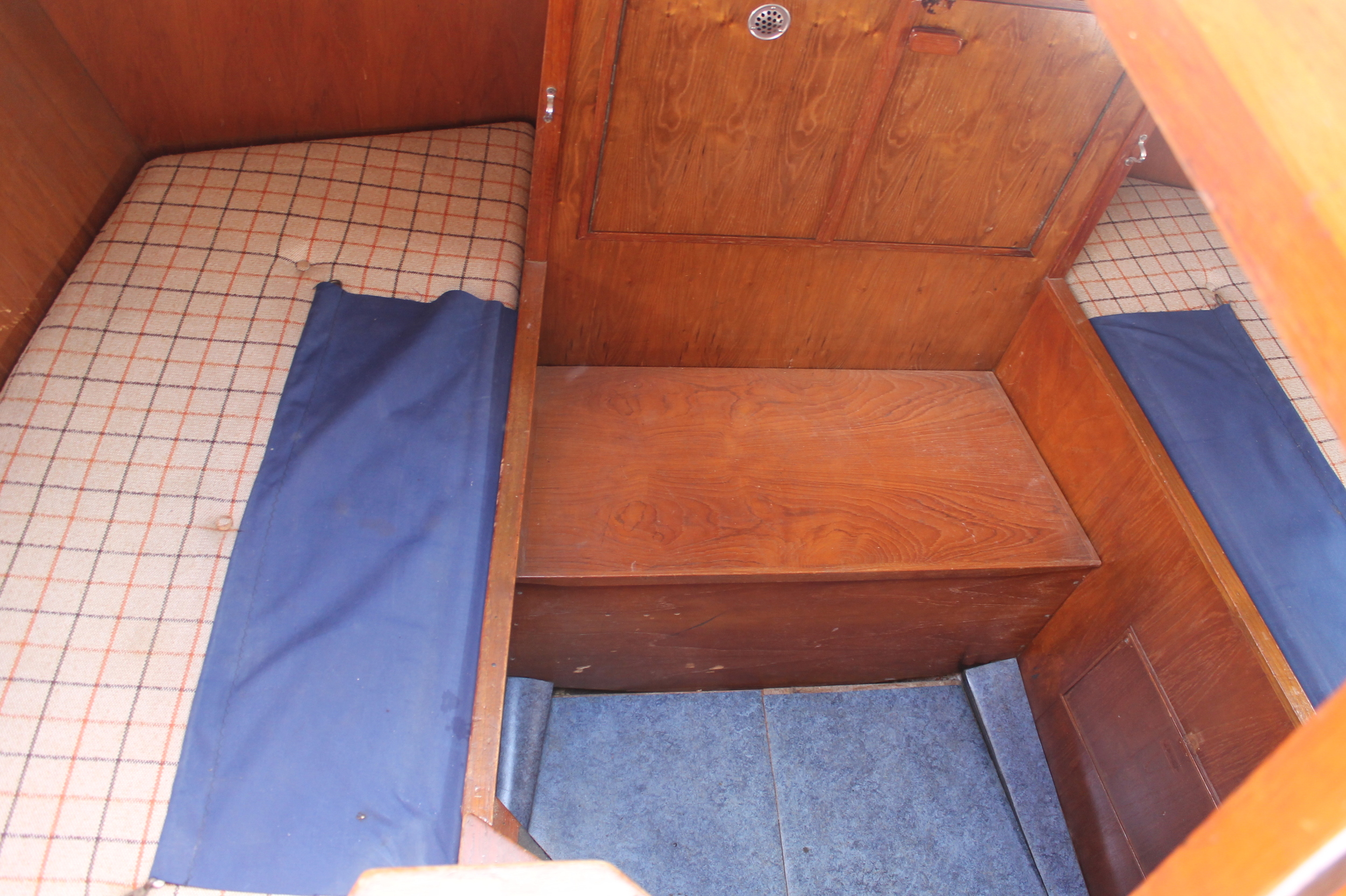 Pieter Beeldsnijder Gouwzee 3A