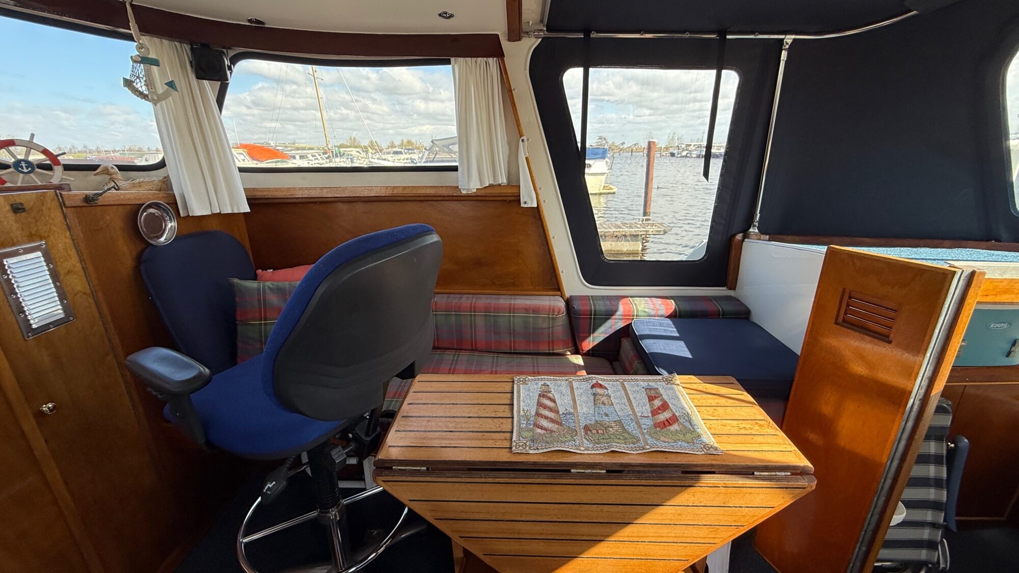 Amulet Vlet 10.00 OK AK