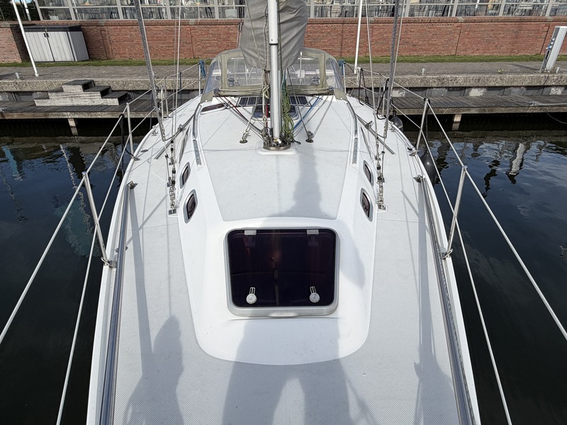 Catalina 320