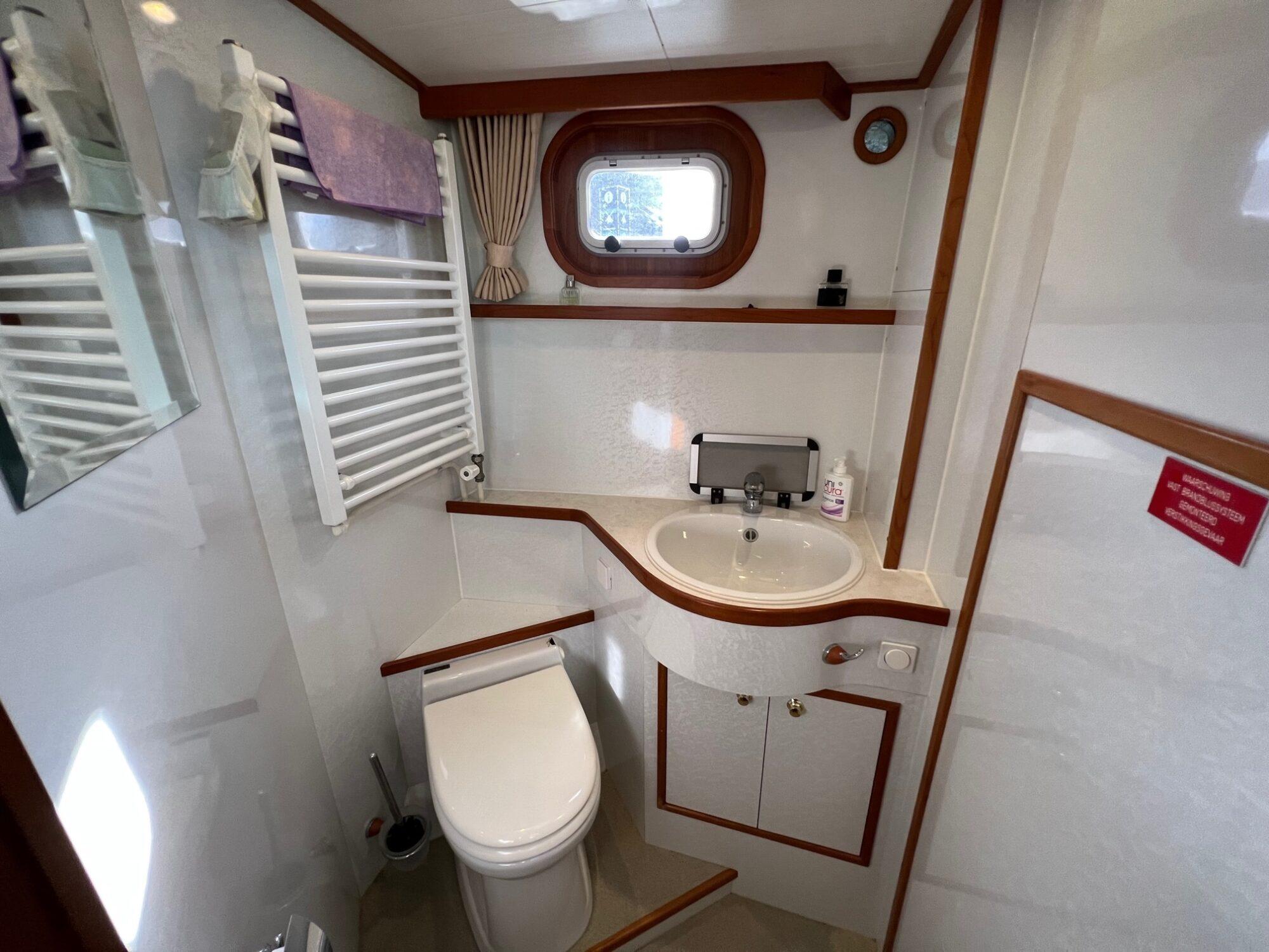 Alm Alm Spitsgatkotter 12.80 AK Cabrio