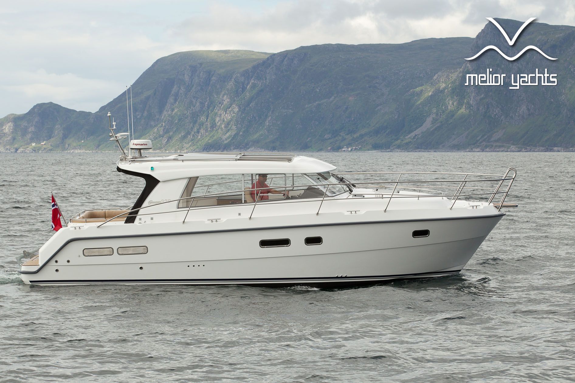 Saga 390 HT hoofdfoto: 1