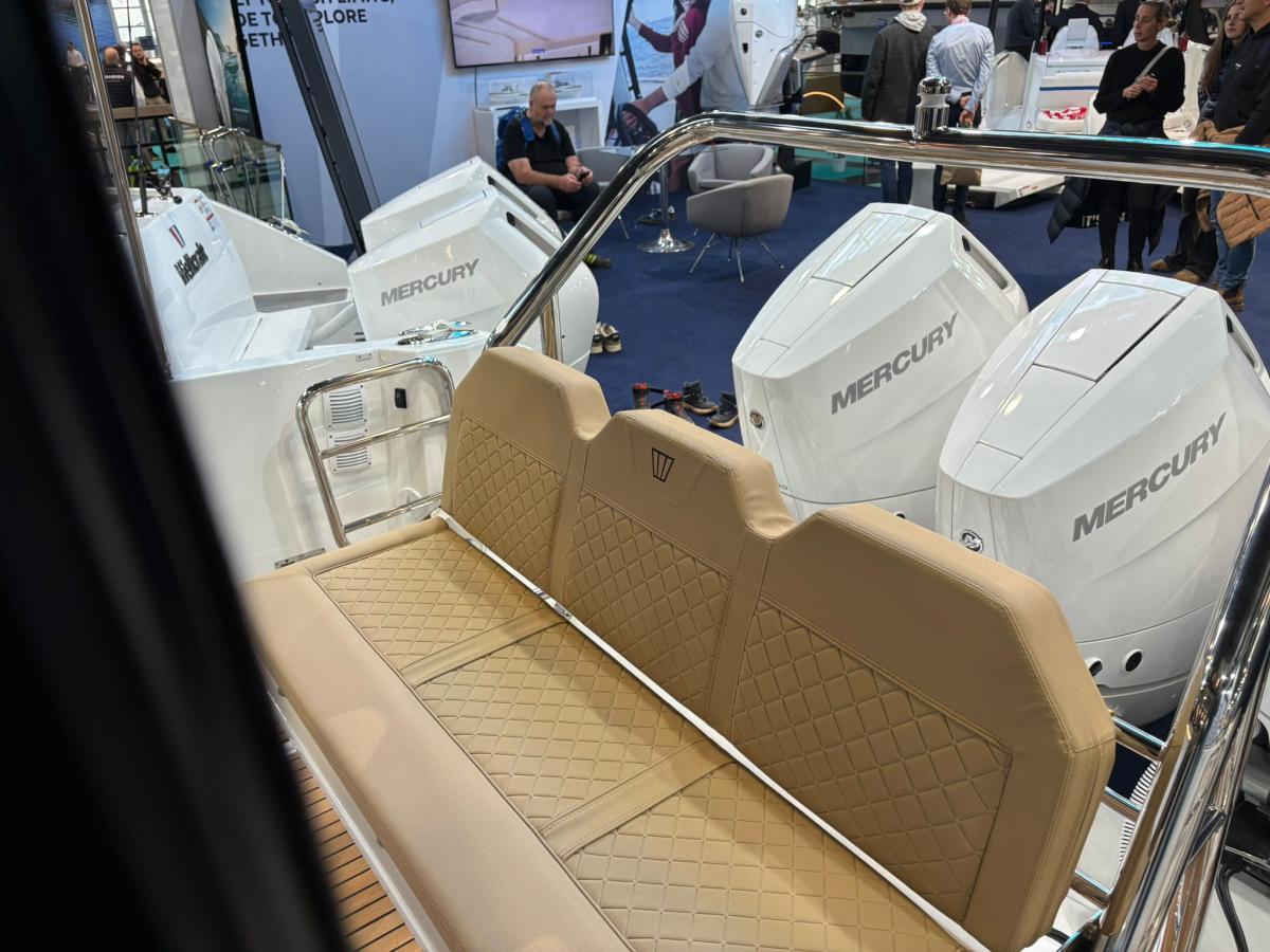 WELLCRAFT 38 EXPLORER