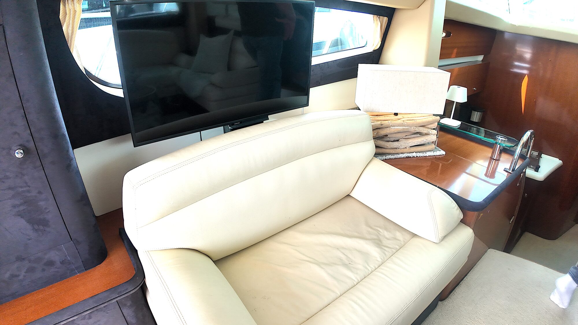 Jeanneau Prestige 42 Flybridge