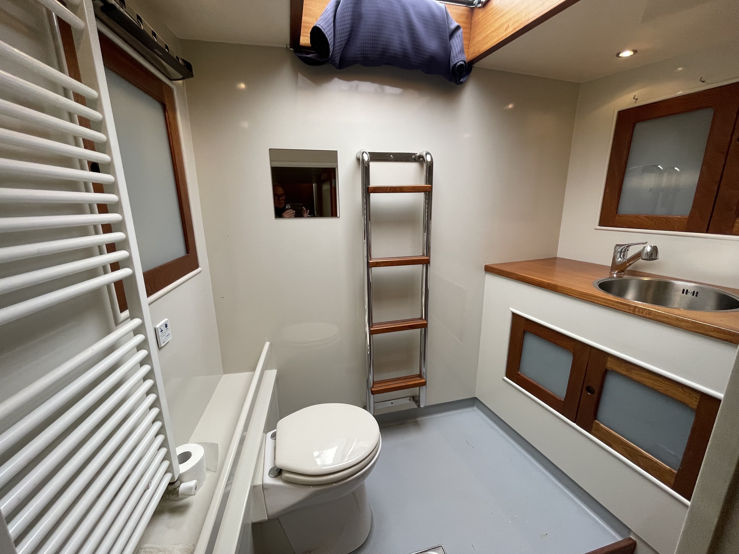 Dykstra Schooner 77, Midzwaard