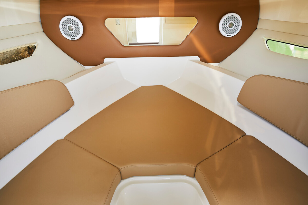 Sea Ray Sun Sport 230 OB