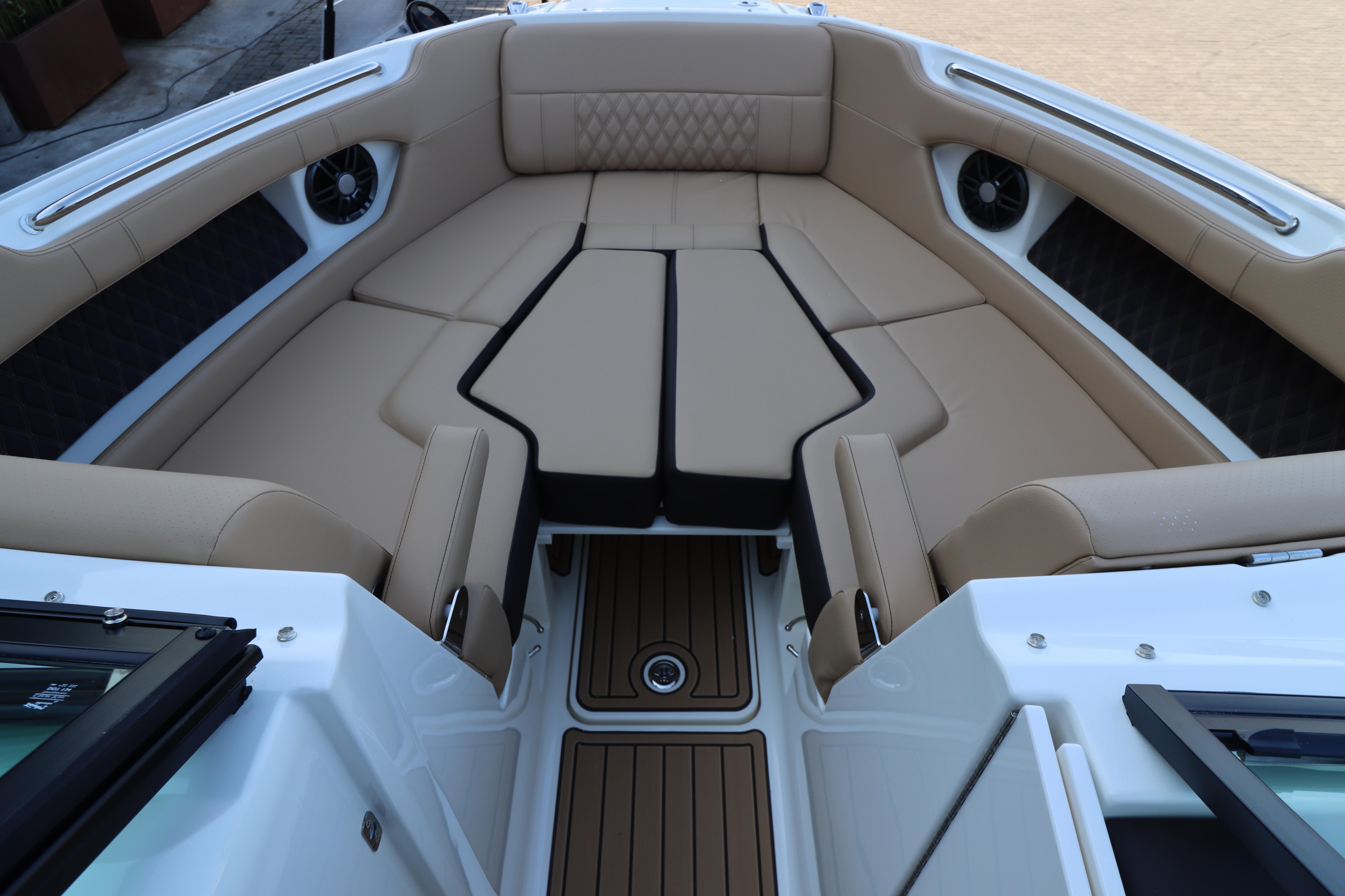 Sea Ray SLX 250