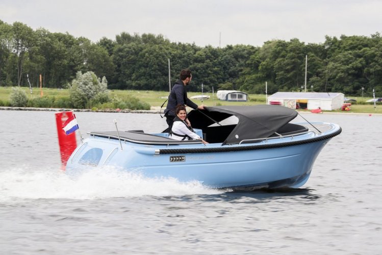 Primeur 610 tender DE GROOTSTE SLOEPENSHOWROOM VAN NEDERLAND