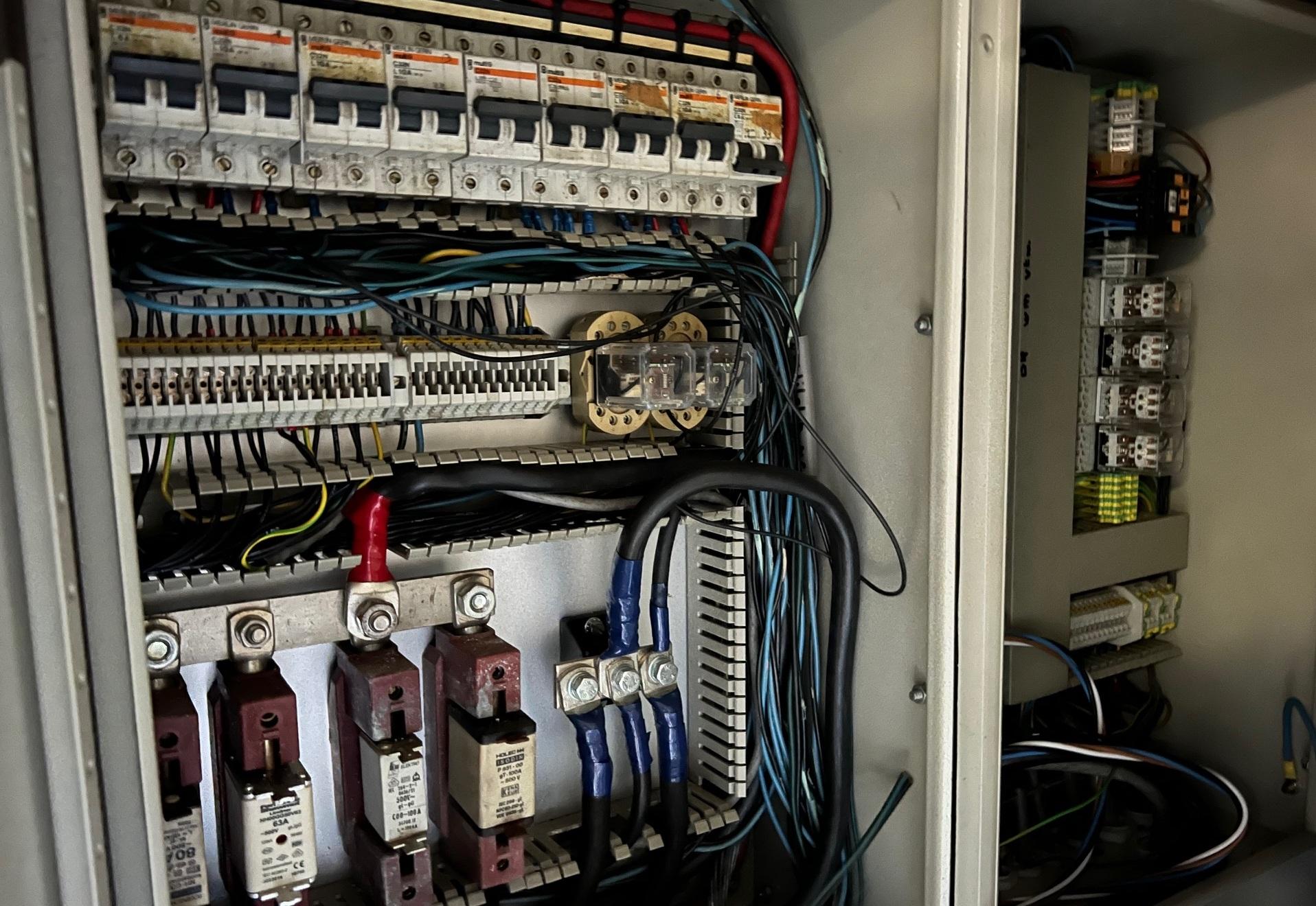 Luxe-Motor Luxe Motor 27.70 VS Varend Woonschip