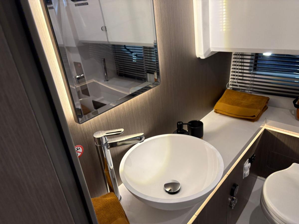 WELLCRAFT 38 EXPLORER