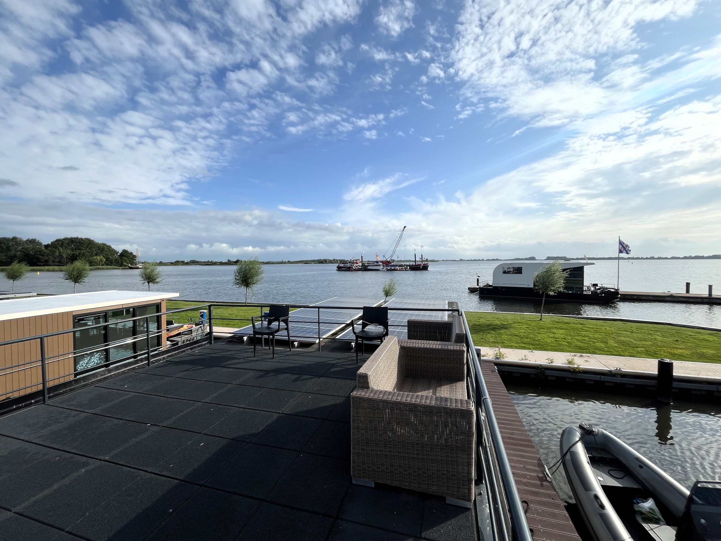 Castalia Evt. Met Koopligplaats Special Houseboat 1460 X 500