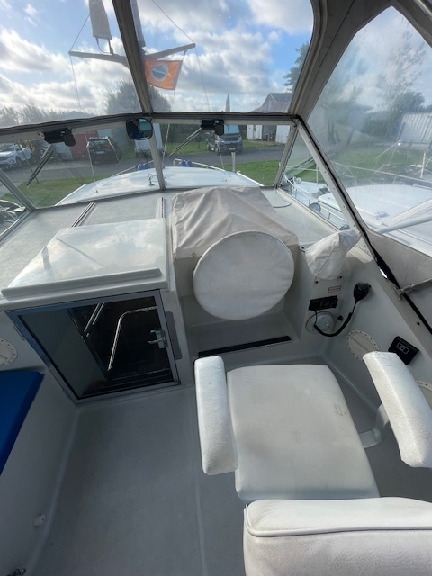 Broom Ocean 37