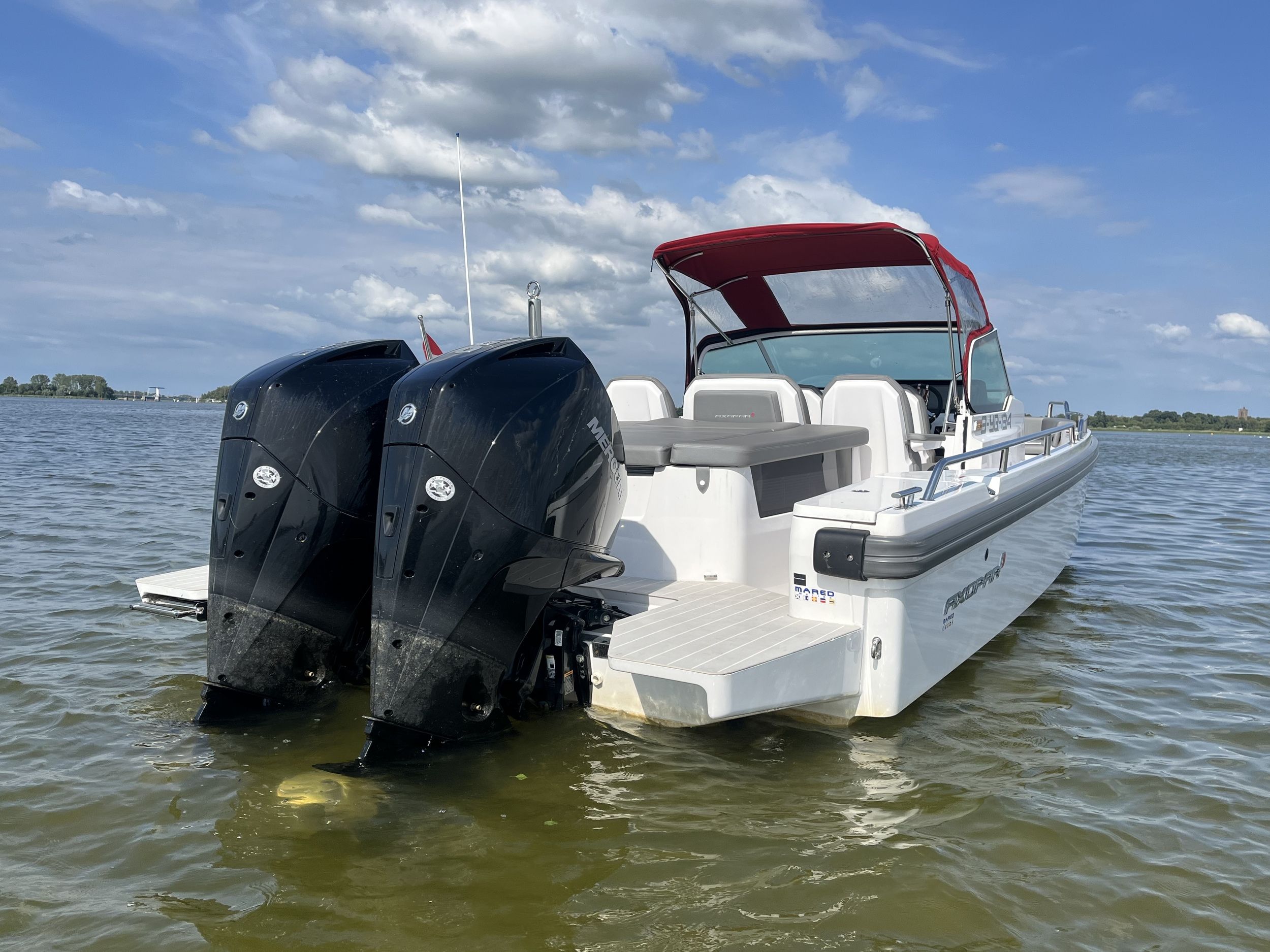 Axopar 28 Open