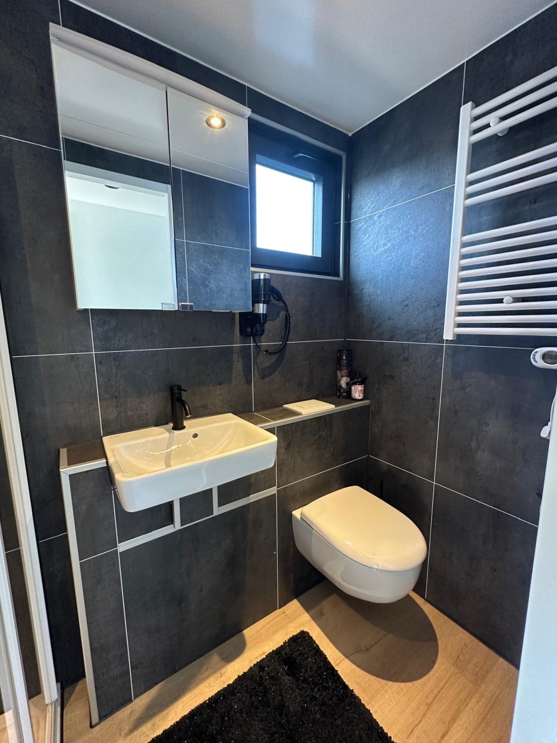 Havenlodge Castalia Houseboat Met Ligplaats