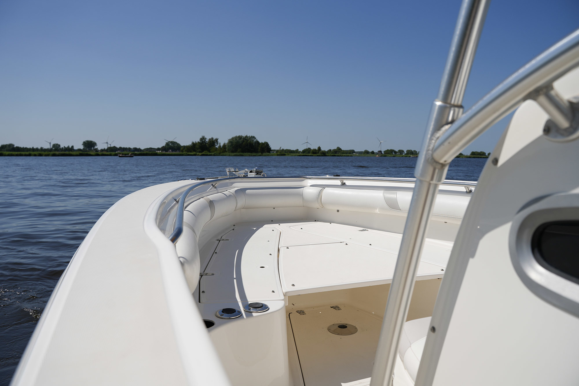 Boston Whaler 270 Outrage