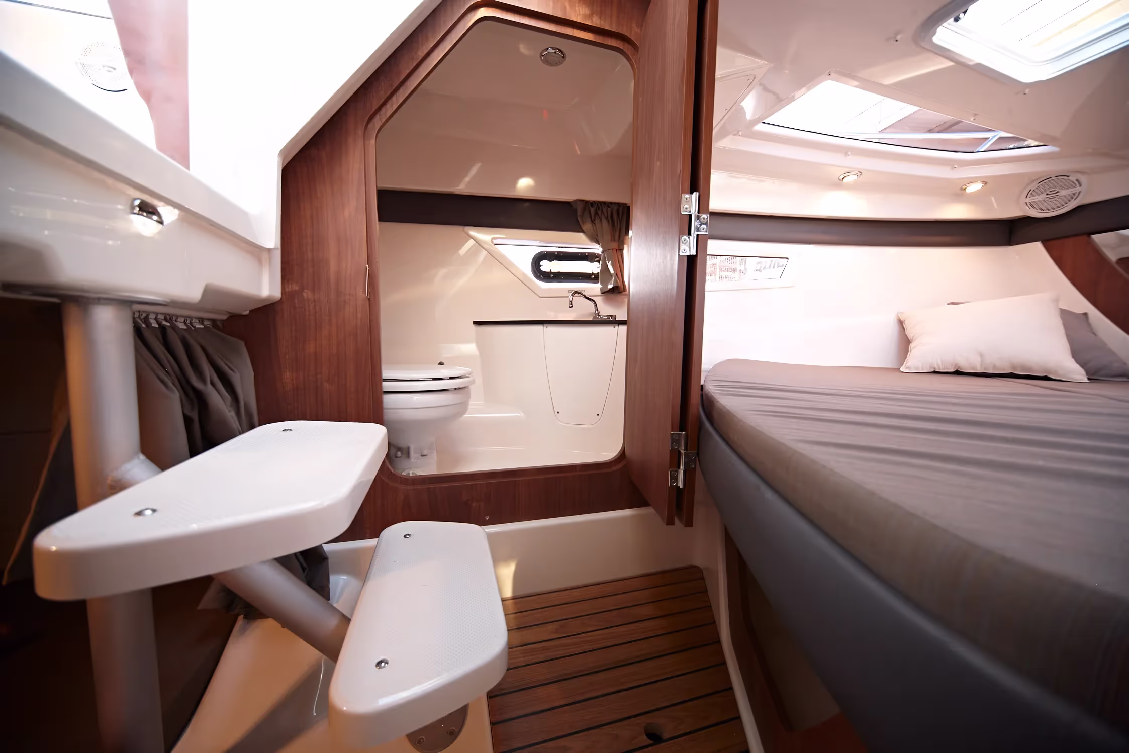 Quicksilver 805 Cruiser