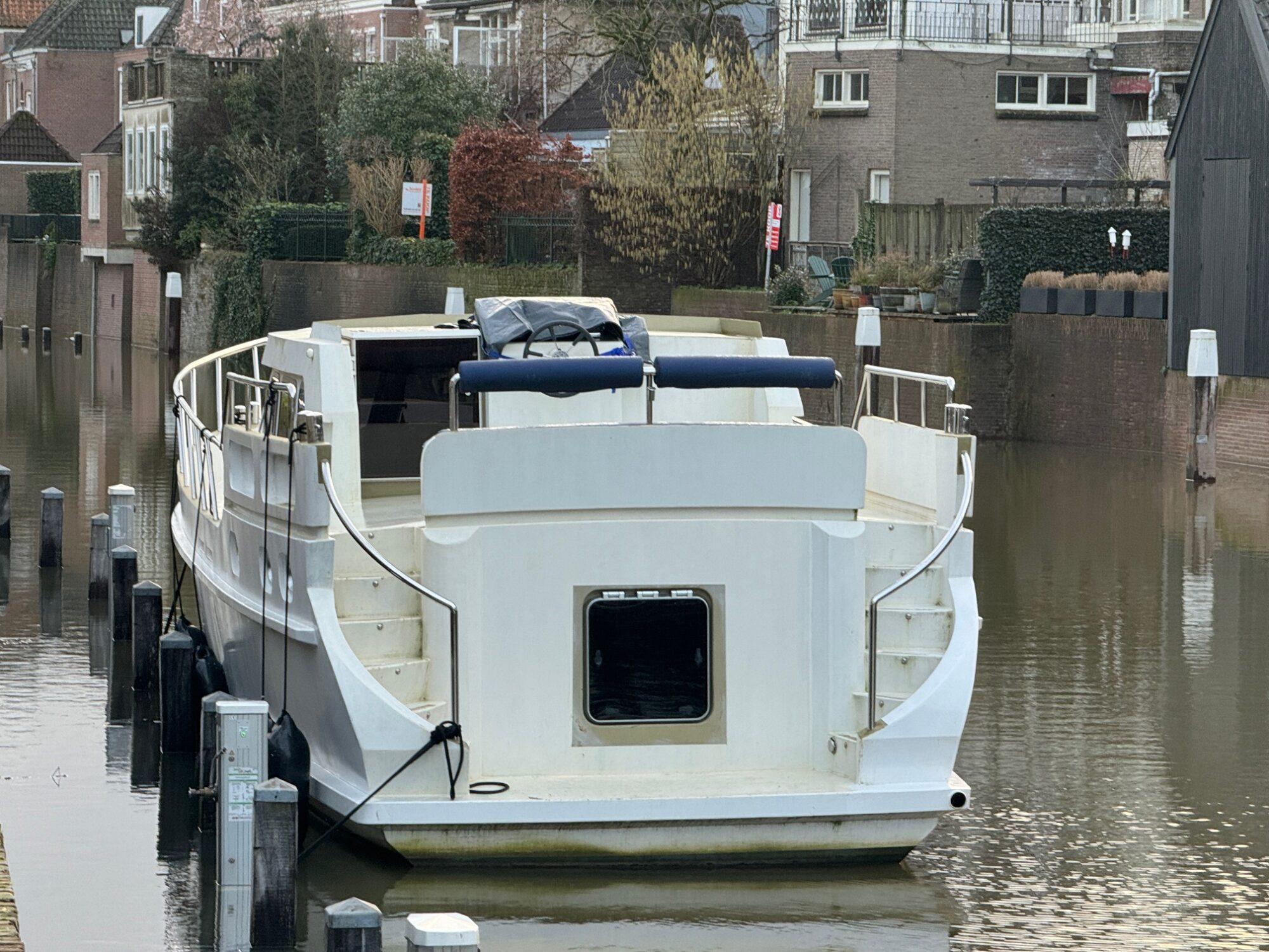 Van Vossen Van Vossen 12.80 AK