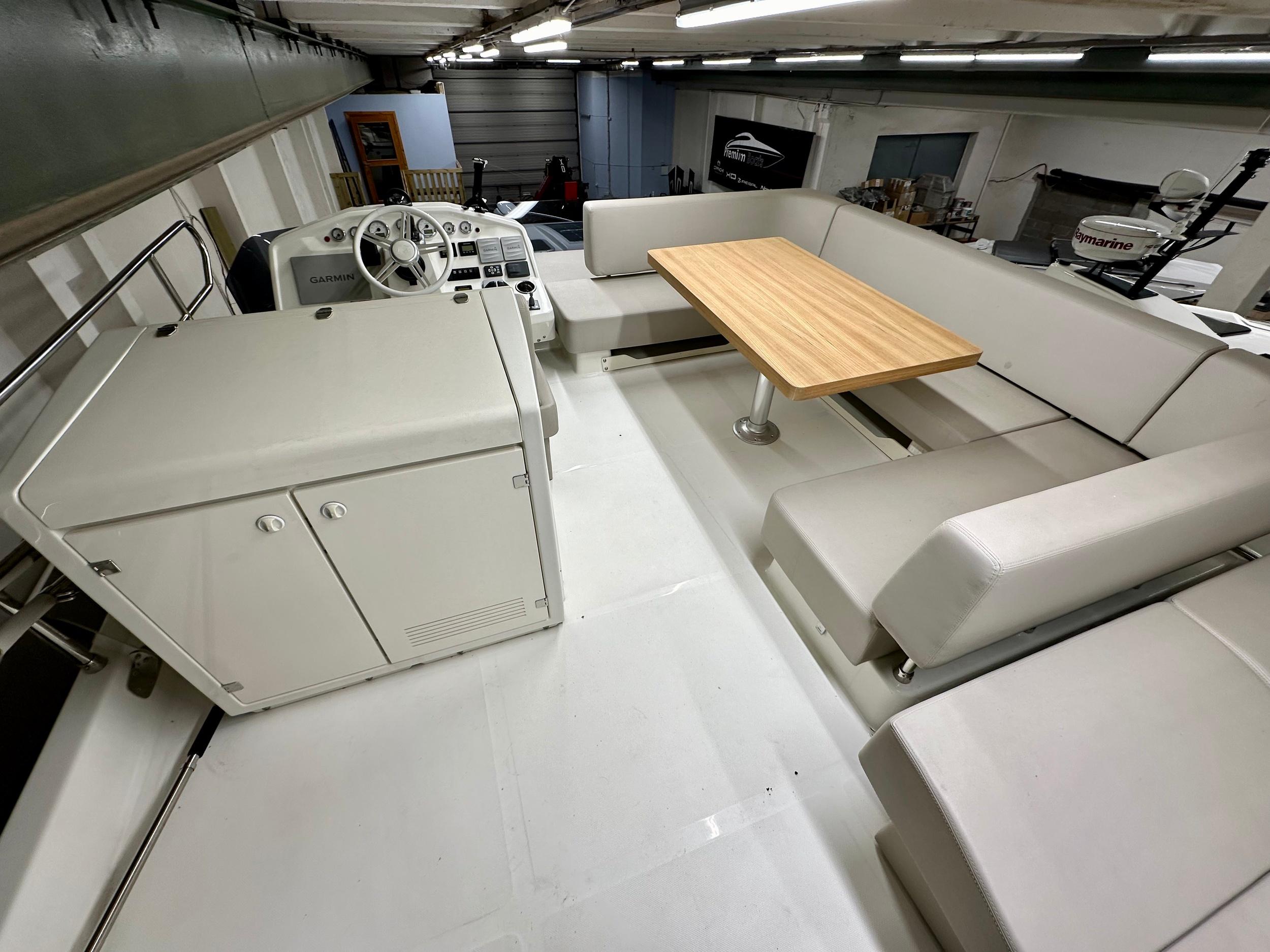 Cranchi T43 Eco Trawler Long Distance