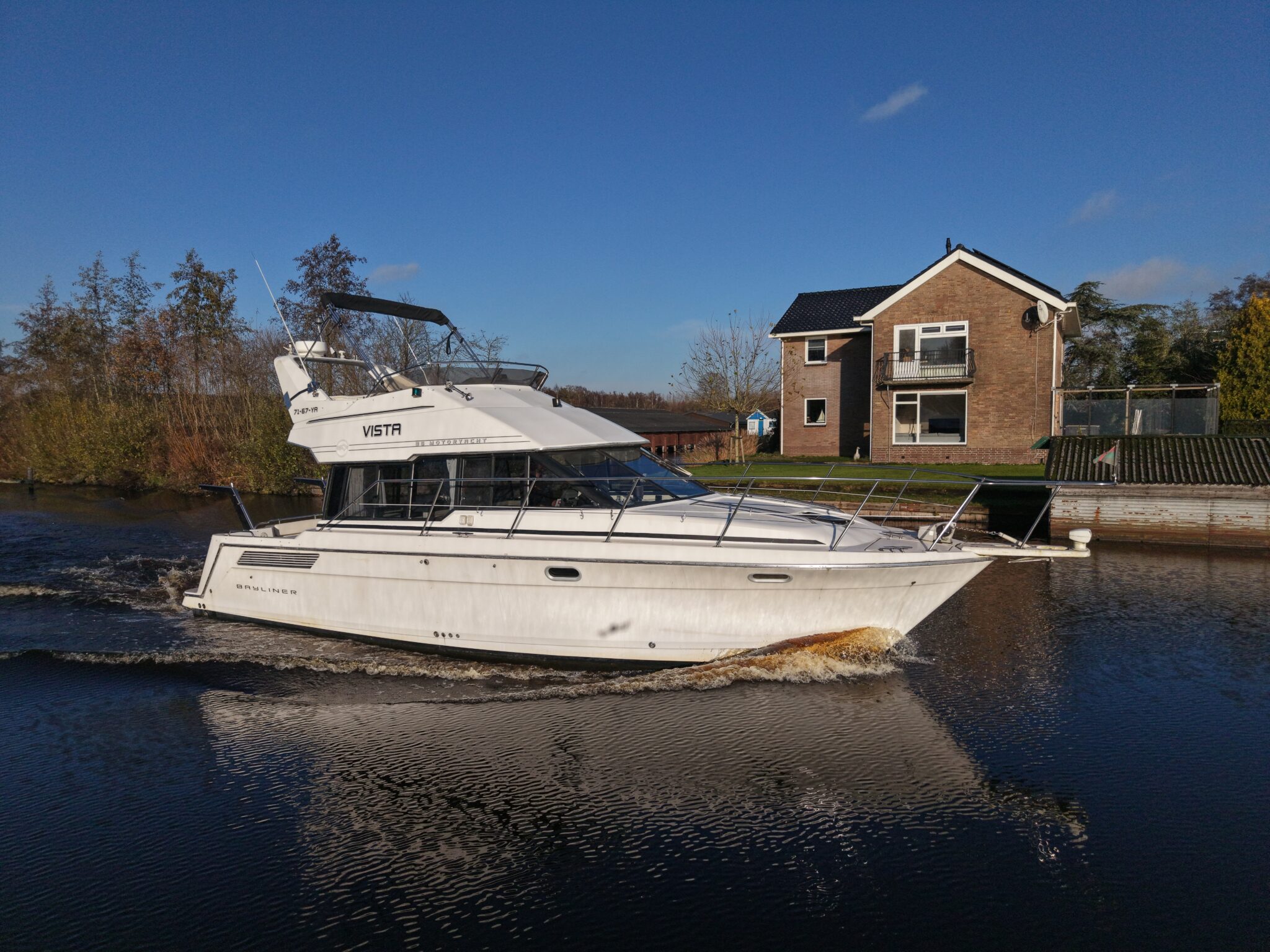 Bayliner 3688 Flybridge hoofdfoto: 1
