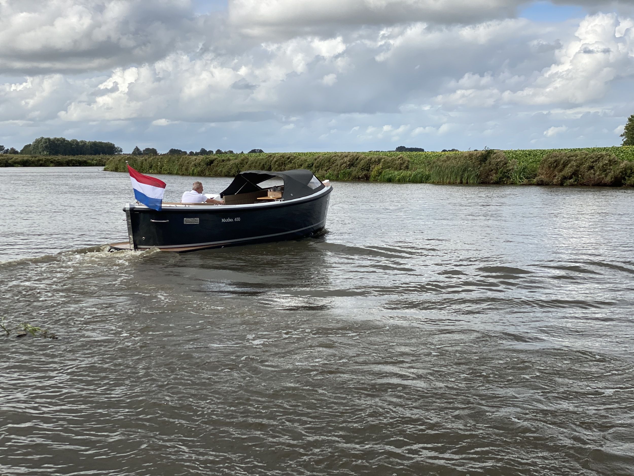 Maxima 650 Flying Lounge