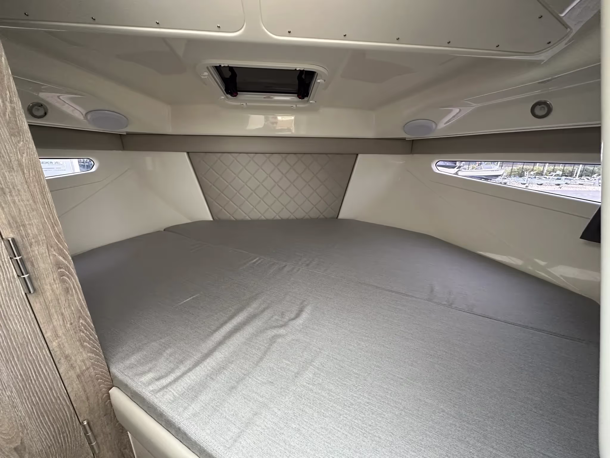 Quicksilver 755 Weekend