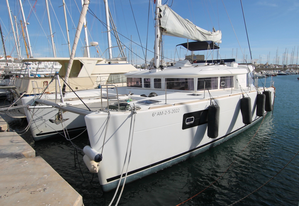 Lagoon 450 F