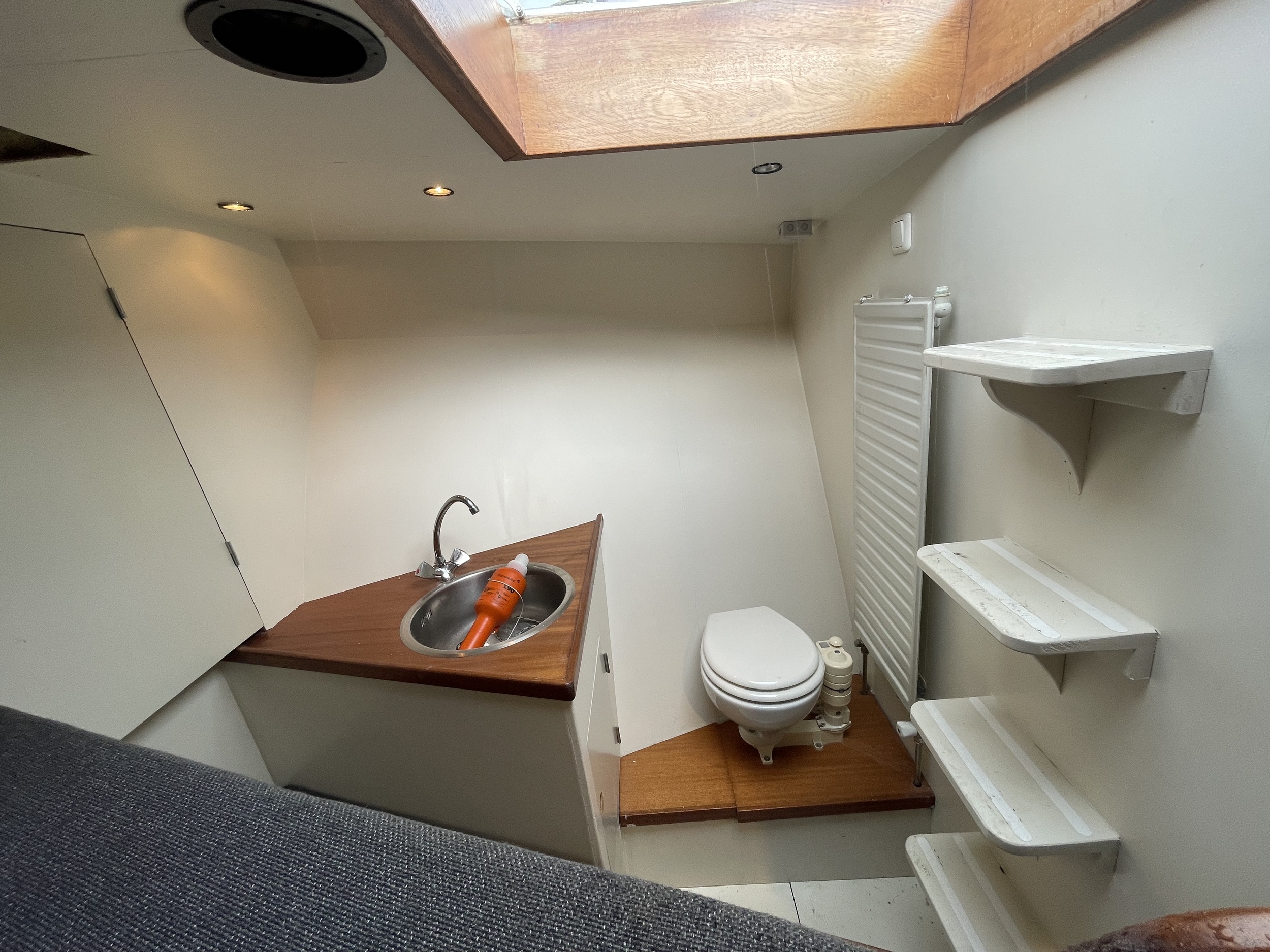 Dykstra Schooner 77, Midzwaard