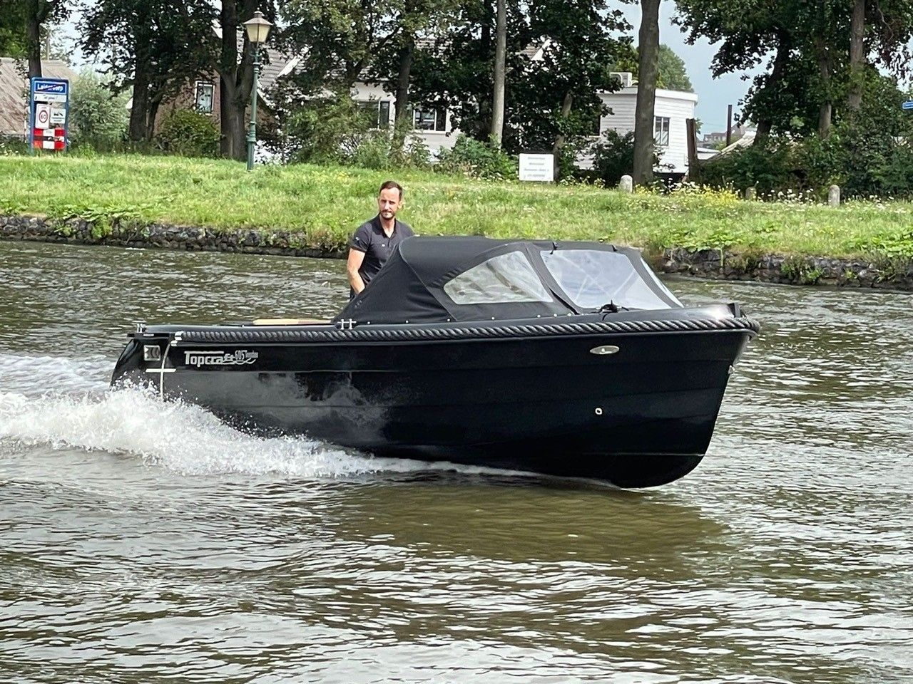 Topcraft 605 Tender