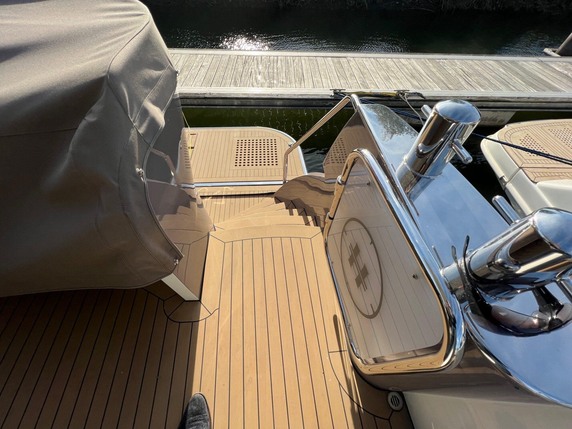 Van den Hoven Van den Hoven Executive 15.00 MK II