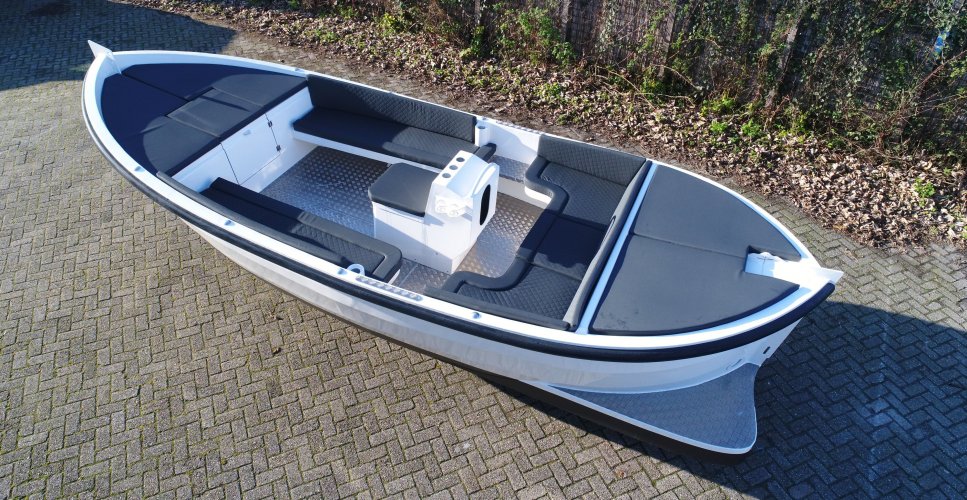 Steelfish 670 vaarklaar 60pk Honda