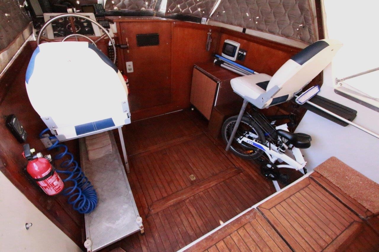 Amerglass Searunner 30 AK