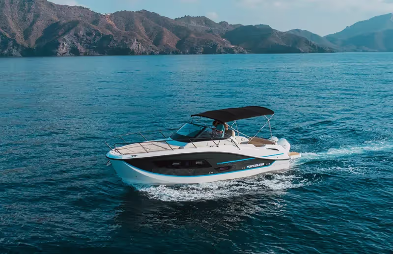 Quicksilver 875 Sundeck