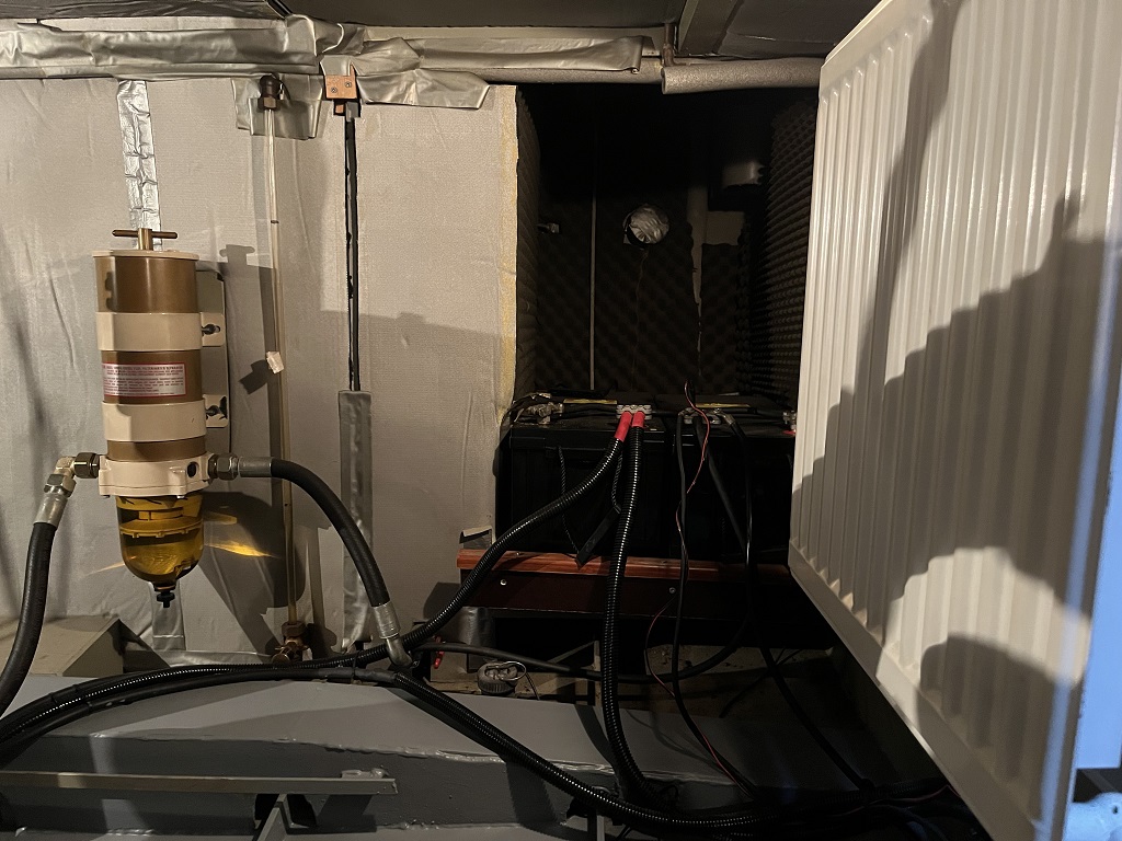 Blauwe Hand Trawler 1400