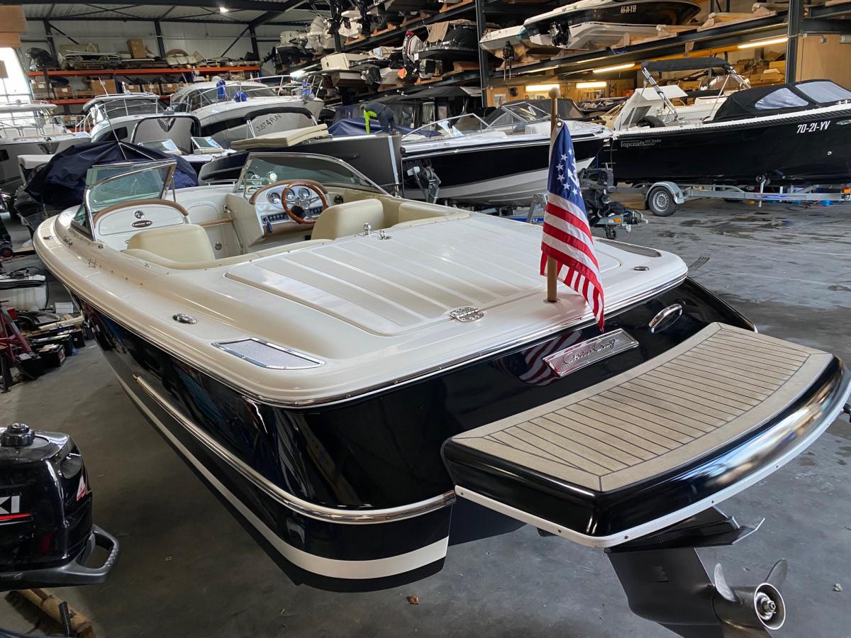 Chris Craft 22 Lancer Rumble
