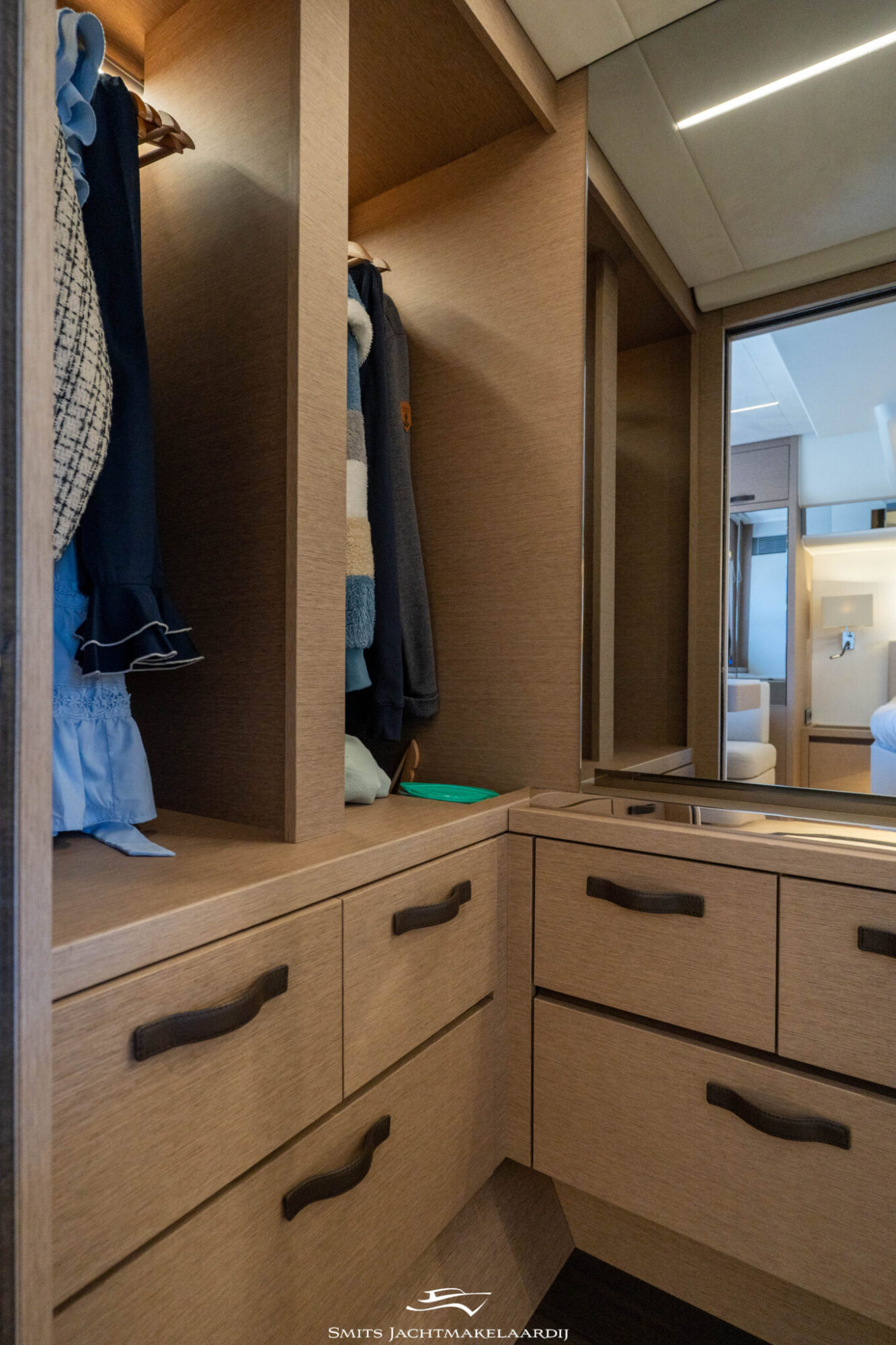 Prestige 590 Flybridge