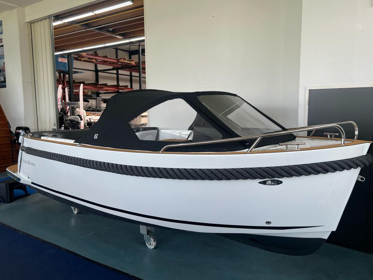 Maxima 620 Retro Tender