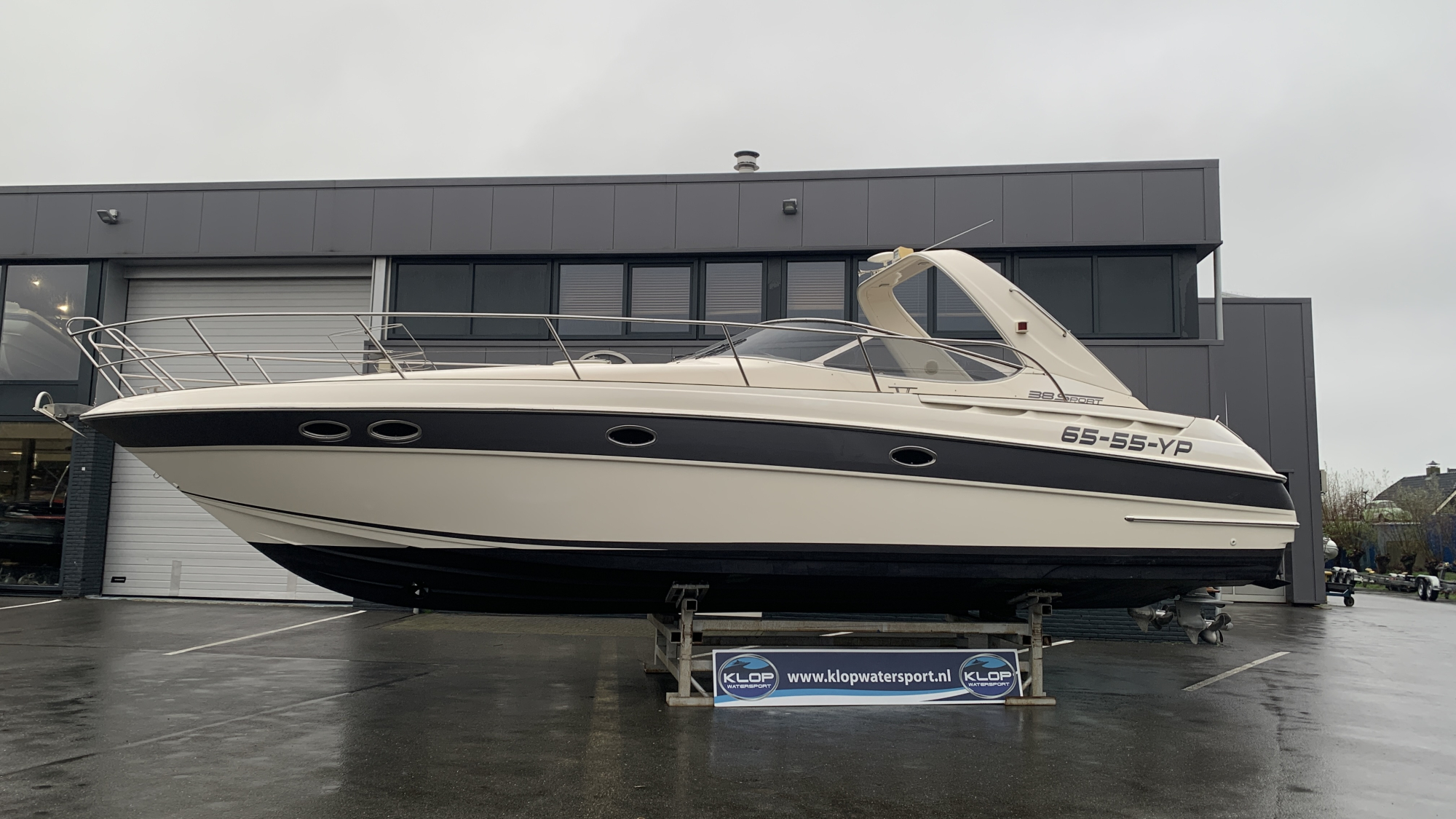 Bavaria 38 Sport met 2 x Volvo Penta 243 pk hoofdfoto: 1