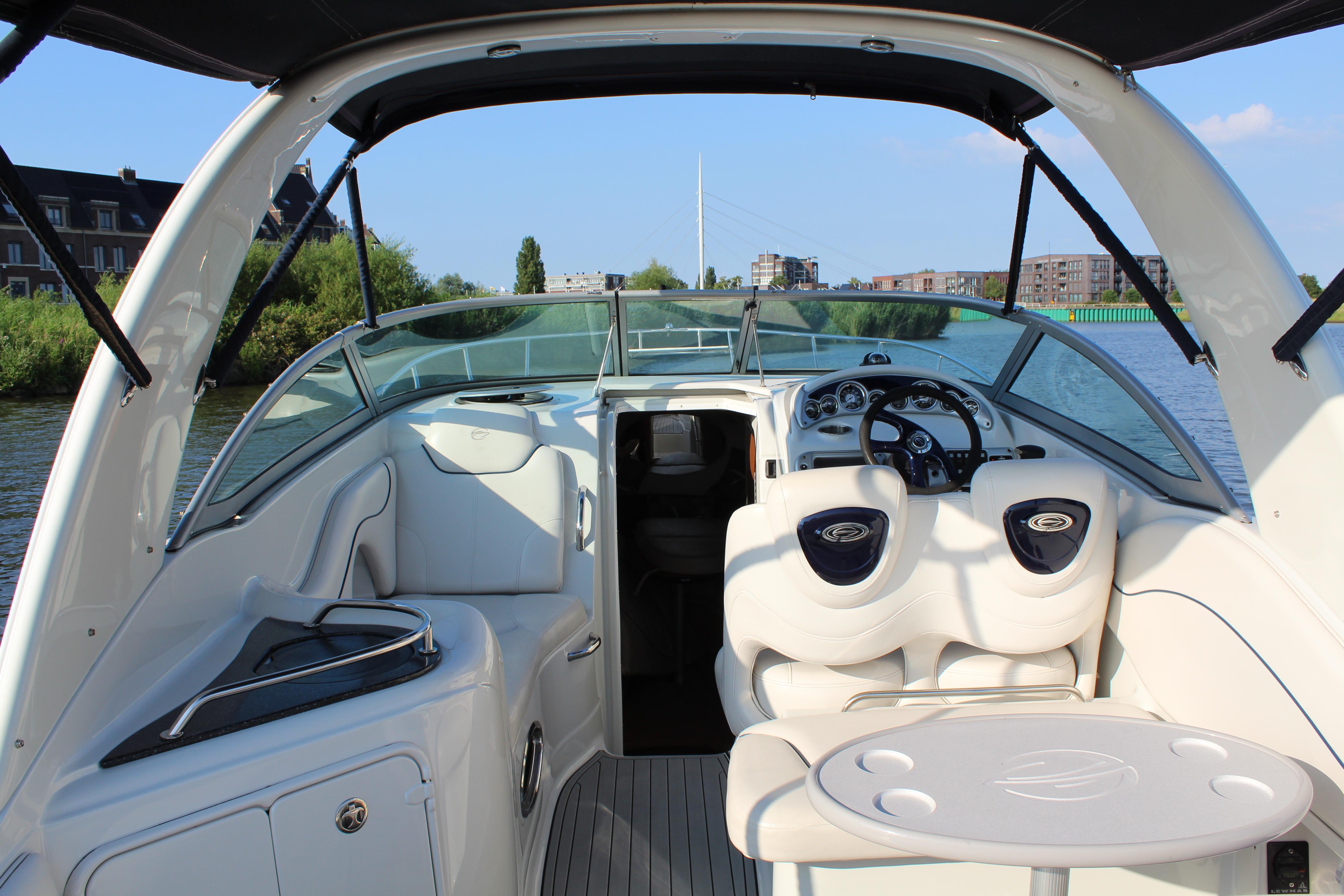 Crownline 270 CR