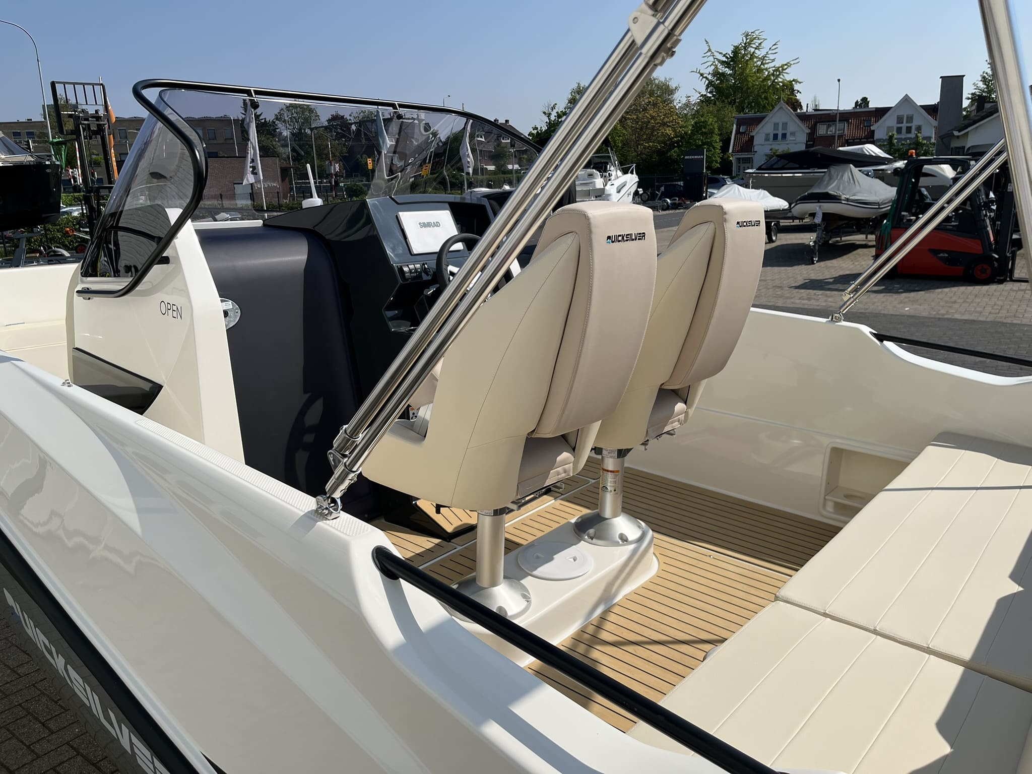Quicksilver 705 Open