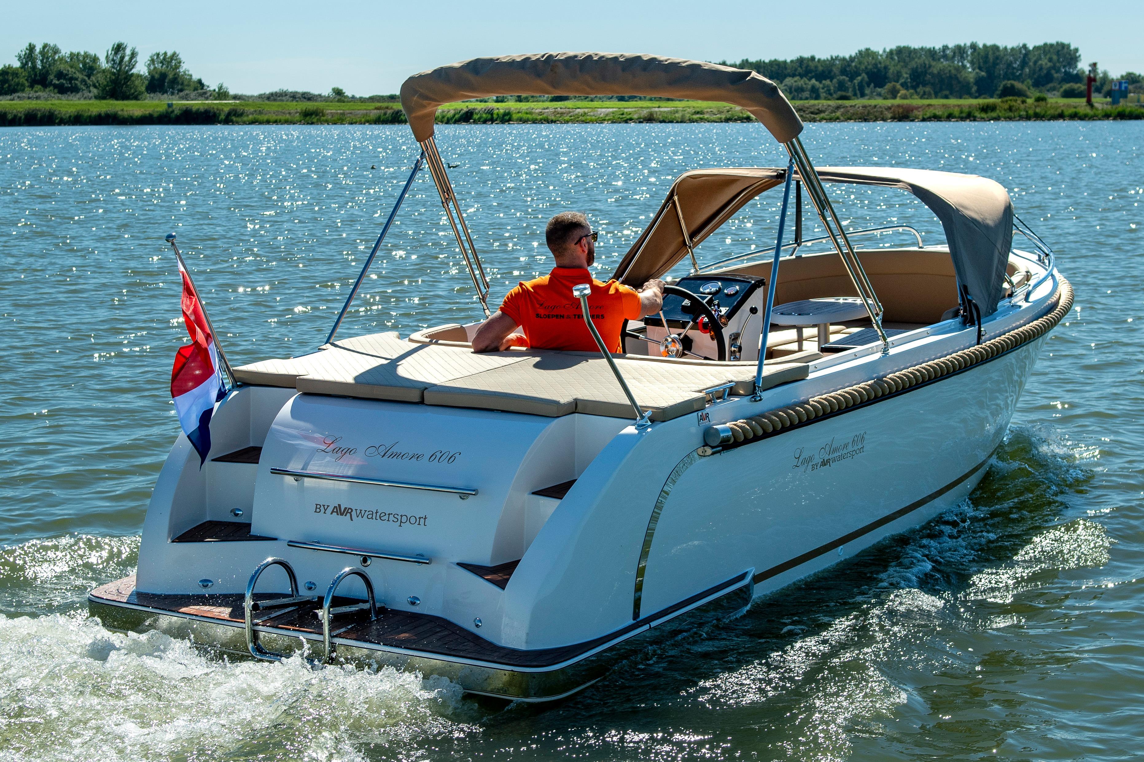 Lago Amore 606 Tender
