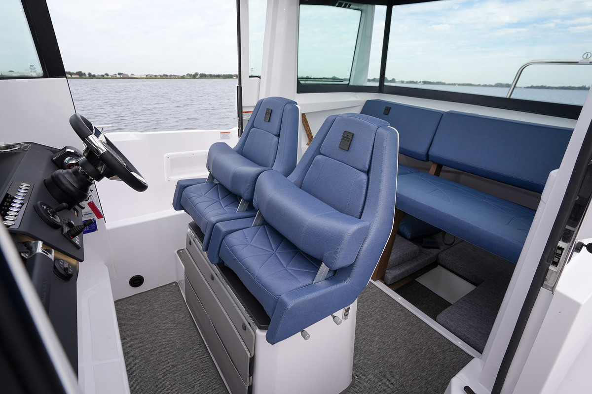 Axopar 29 XC Cross Cabin