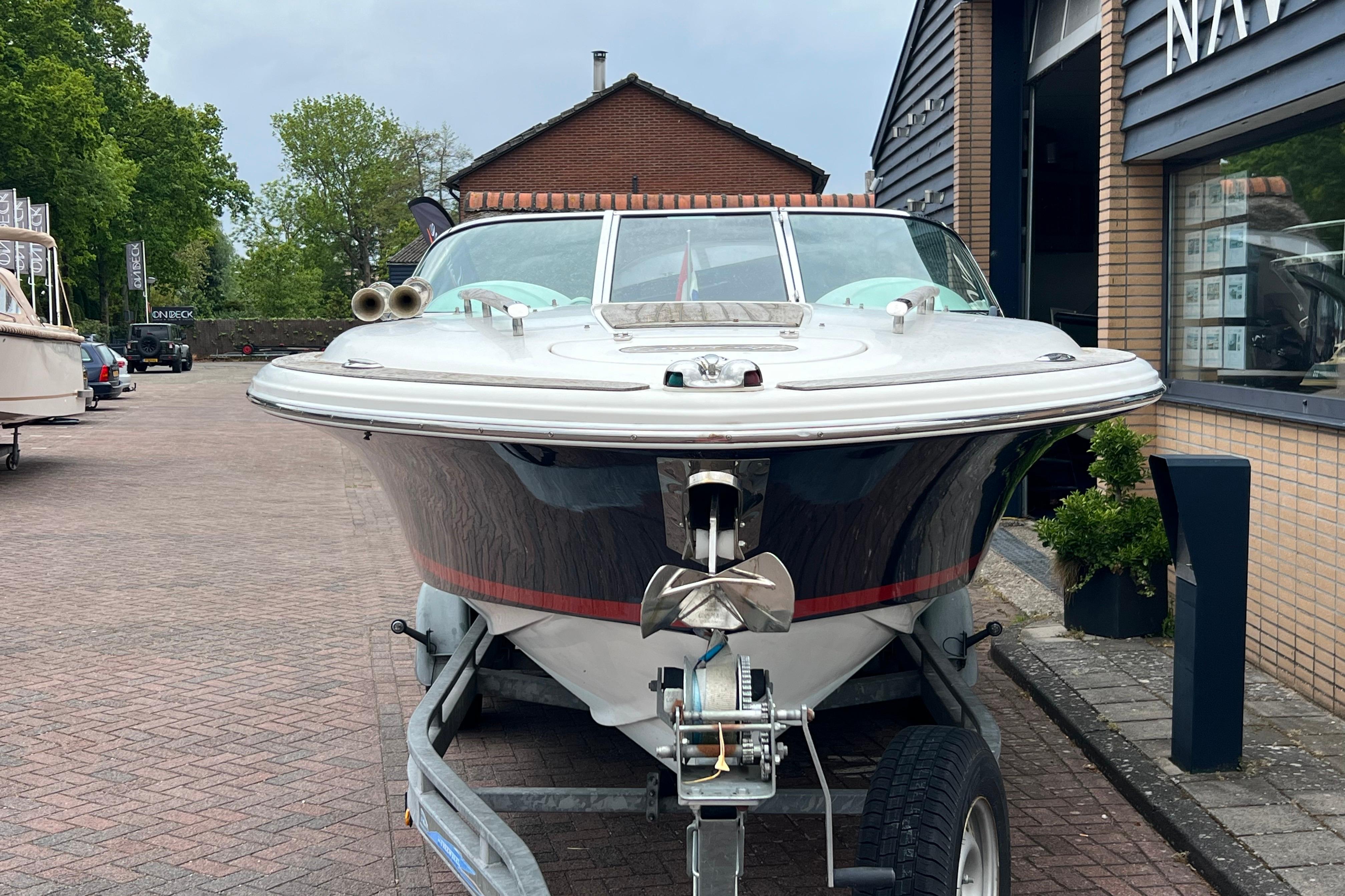 Chris-Craft Corsair 25