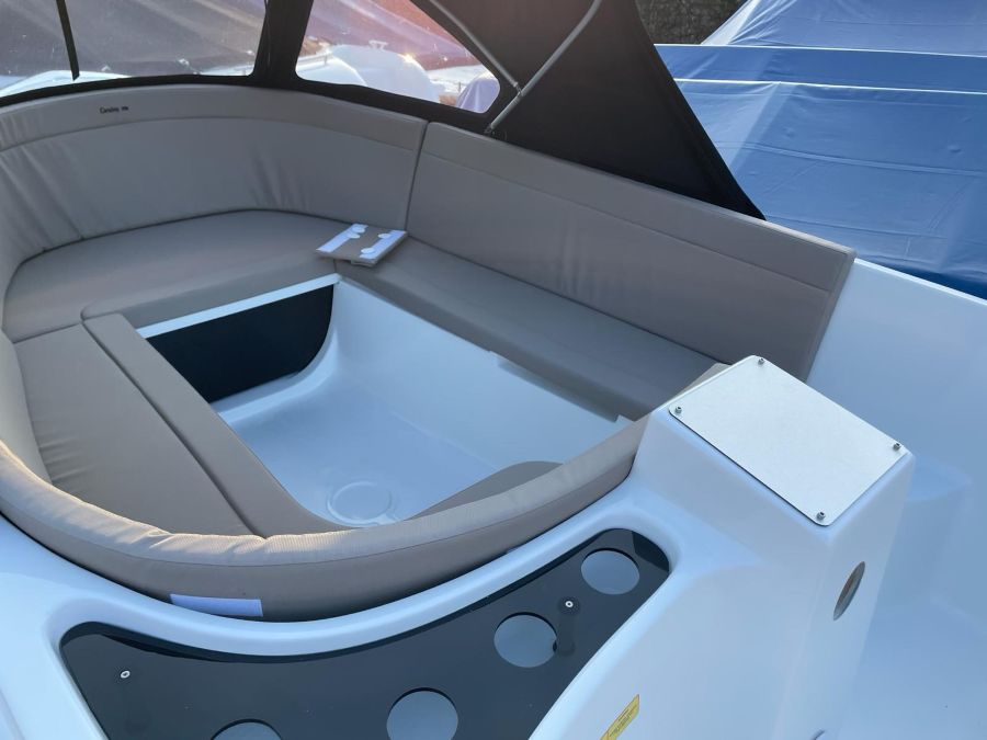 Corsiva 570 new age beige Suzuki 15pk