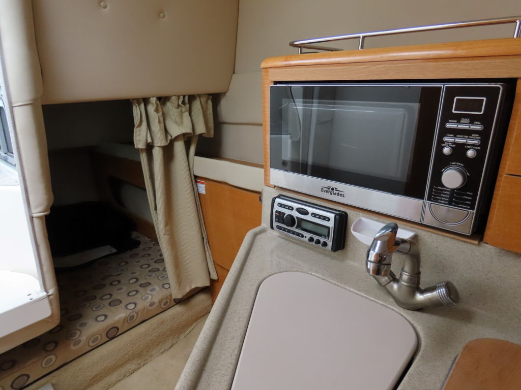 Larson Cabrio 274