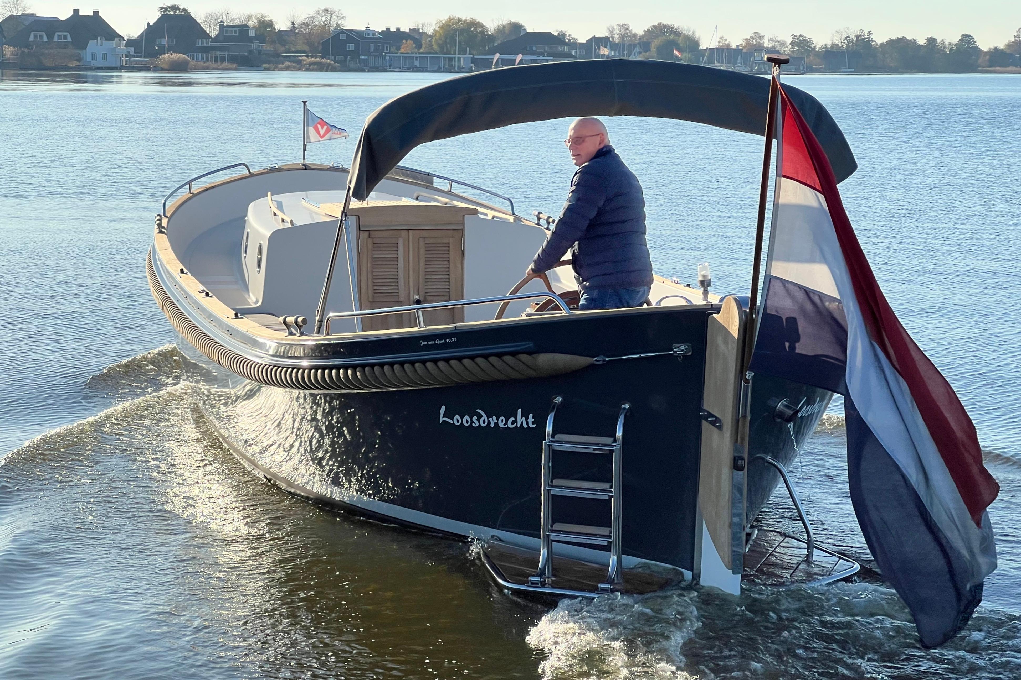 Jan Van Gent 10.35 Cabin