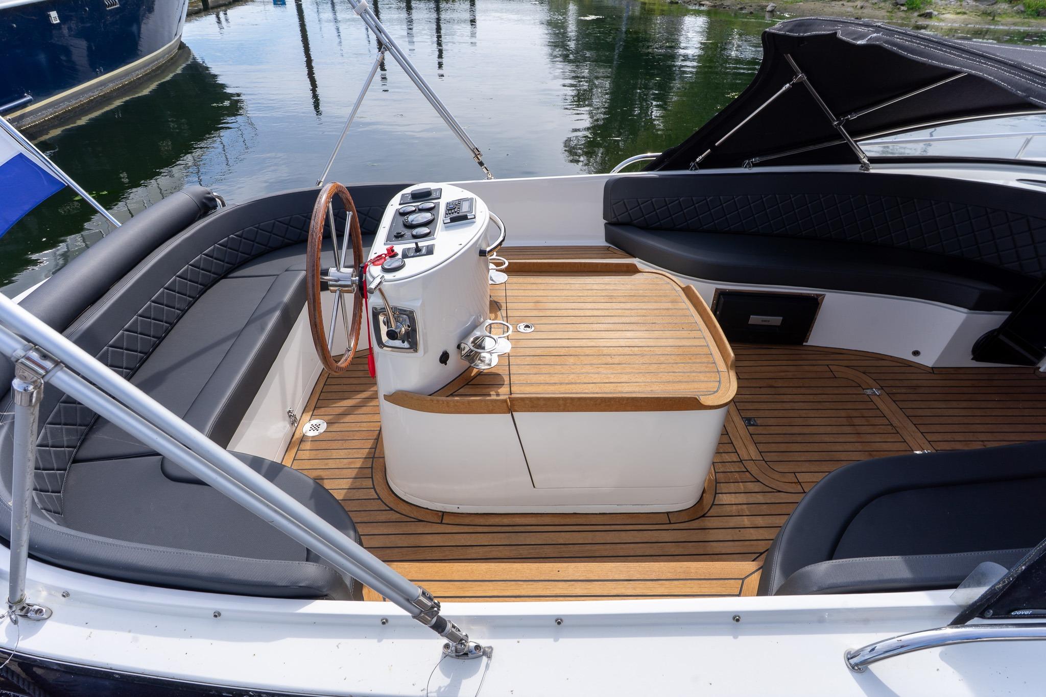 Tender Nauta Spirit 28 Cabin