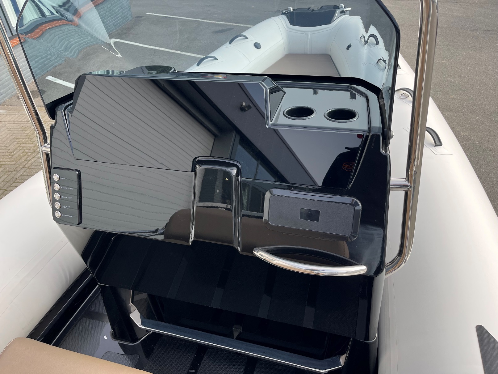 Brig Ribs AANBIEDING - Brig Eagle 6.7 met Mercury 225 pk motor - op voorraad