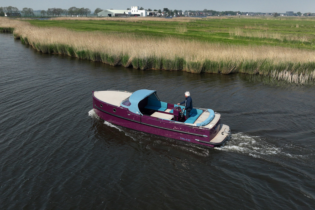 Waterman 8.0 Cabin